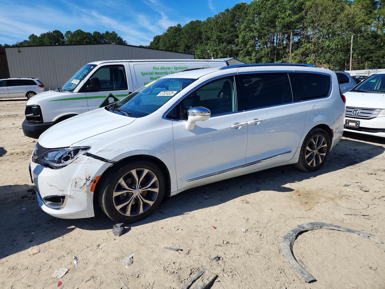 2018 CHRYSLER PACIFICA LIMITED | 2C4RC1GG7JR226194 | UPCARS