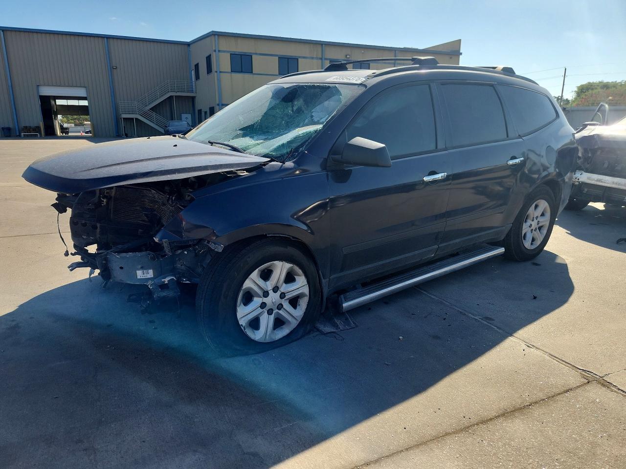 2017 CHEVROLET TRAVERSE LS | 1GNKRFED5HJ137865 | UPCARS