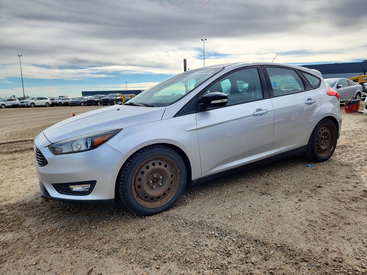 2016 FORD FOCU SE | 1FADP3K27GL286795 | UPCARS