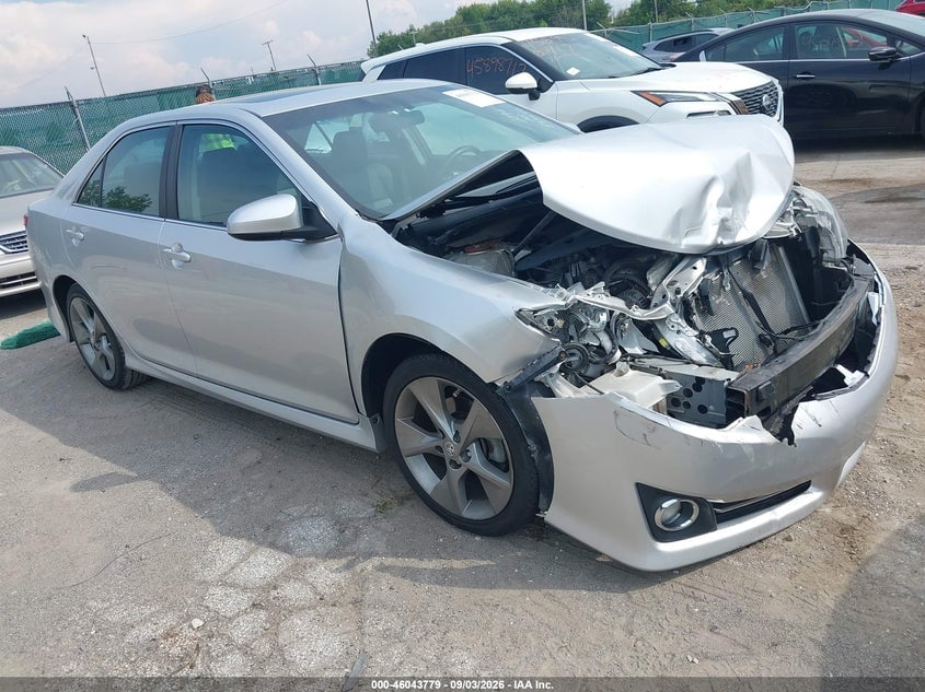 2014 TOYOTA CAMRY SE SPORT | 4T1BF1FK1EU834022 | UPCARS