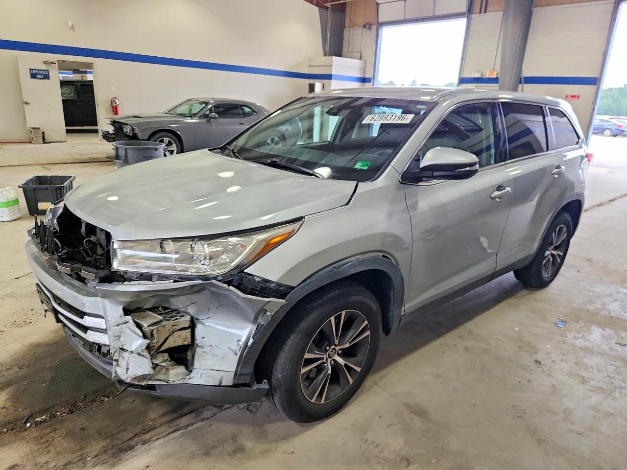 2019 TOYOTA HIGHLANDER LE | 5TDZZRFH9KS326006 | UPCARS
