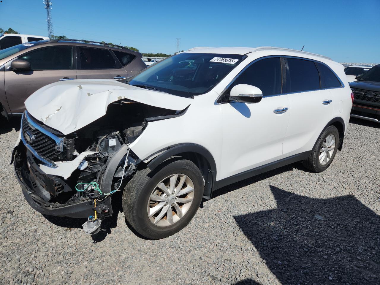 2017 KIA SORENTO LX | 5XYPG4A35HG230102 | UPCARS