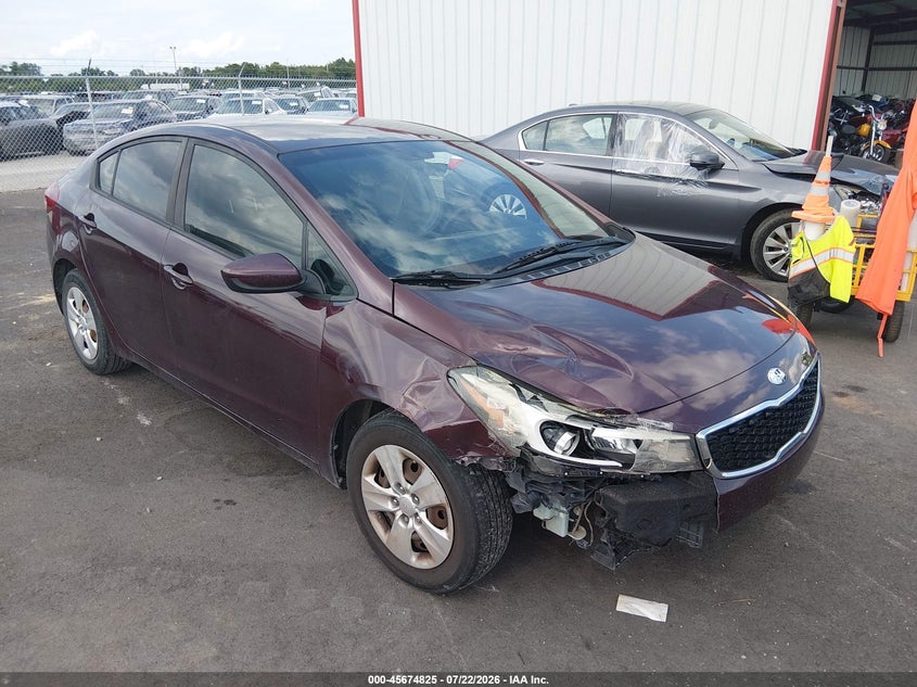 2018 KIA FORTE LX | 3KPFK4A78JE282369 | UPCARS