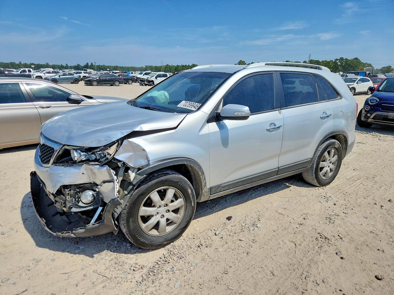2011 KIA SORENTO LX | 5XYKT4A16BG053328 | UPCARS