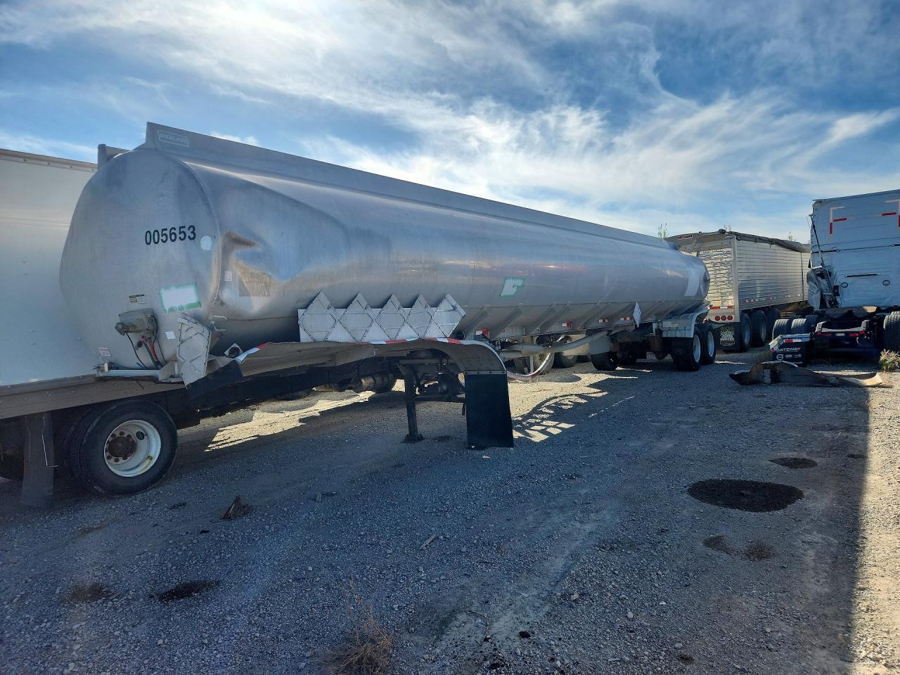 2001 POLAR TANK TRAILER POLAR TANK | 1PMA2452315002714 | UPCARS