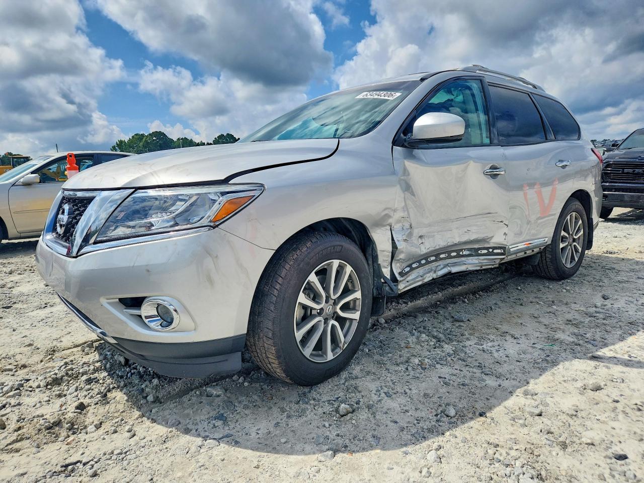 2014 NISSAN PATHFINDER S | 5N1AR2MN2EC685664 | UPCARS