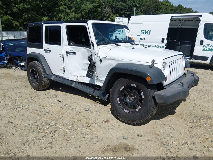 2013 JEEP WRANGLER UNLIMITED SPORT | 1C4HJWDG3DL542773 | UPCARS