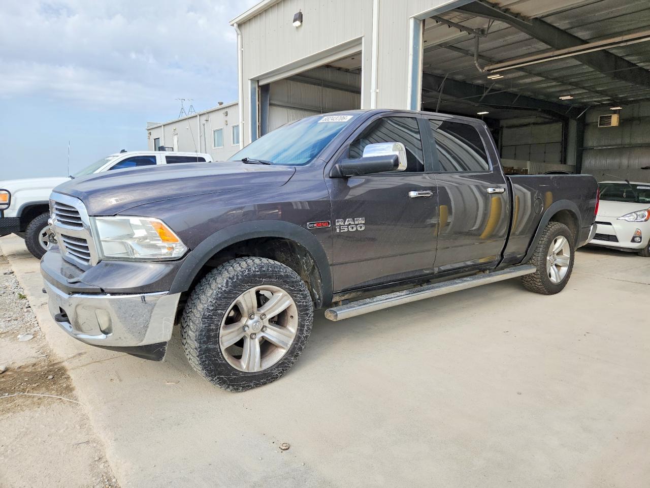 2015 RAM 1500 SLT | 1C6RR7TM0FS550503 | UPCARS