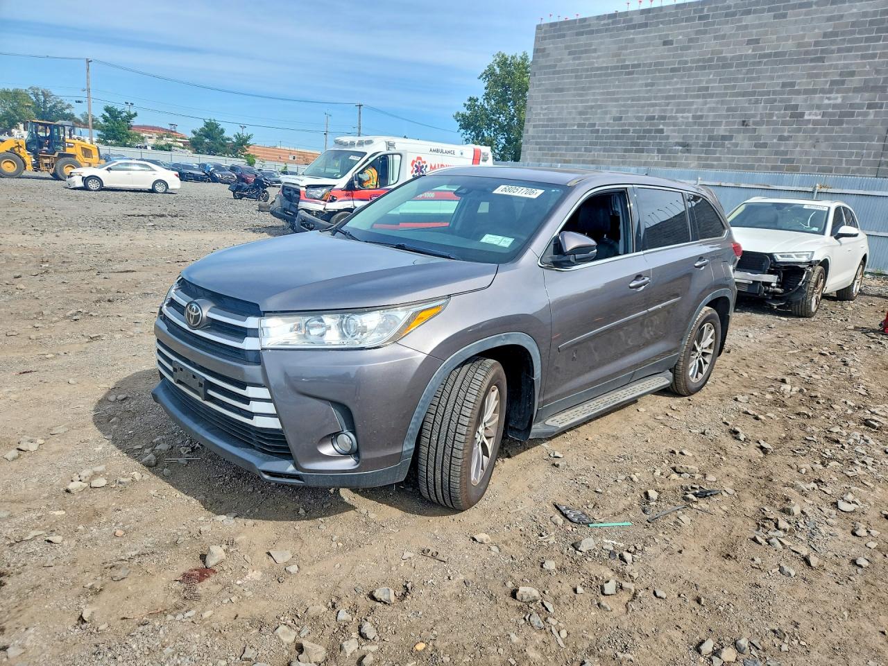 2019 TOYOTA HIGHLANDER XLE | 5TDJZRFH4KS613380 | UPCARS