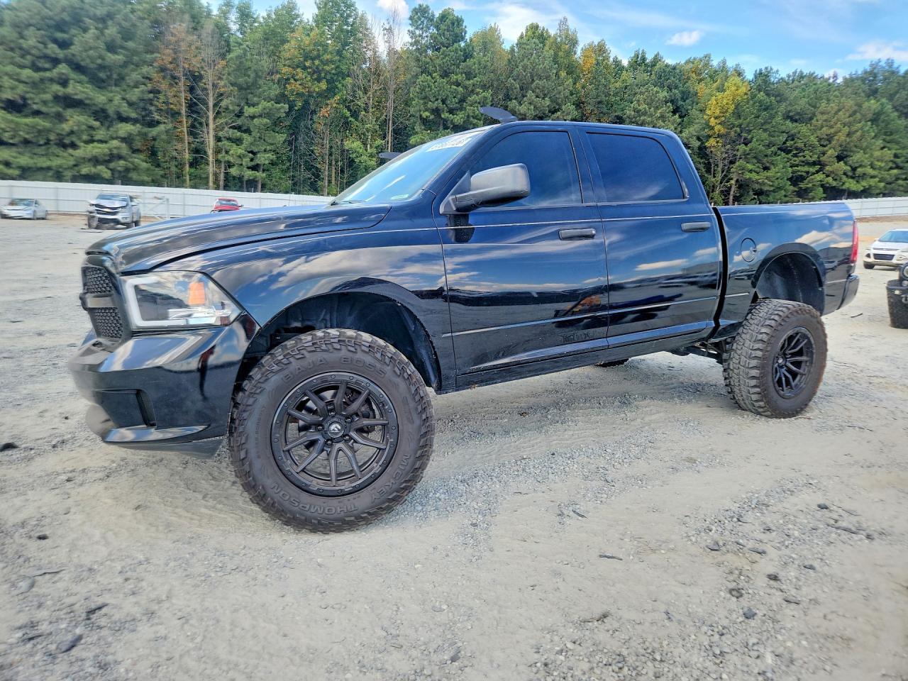 2015 RAM 1500 ST | 1C6RR6KT7FS570749 | UPCARS