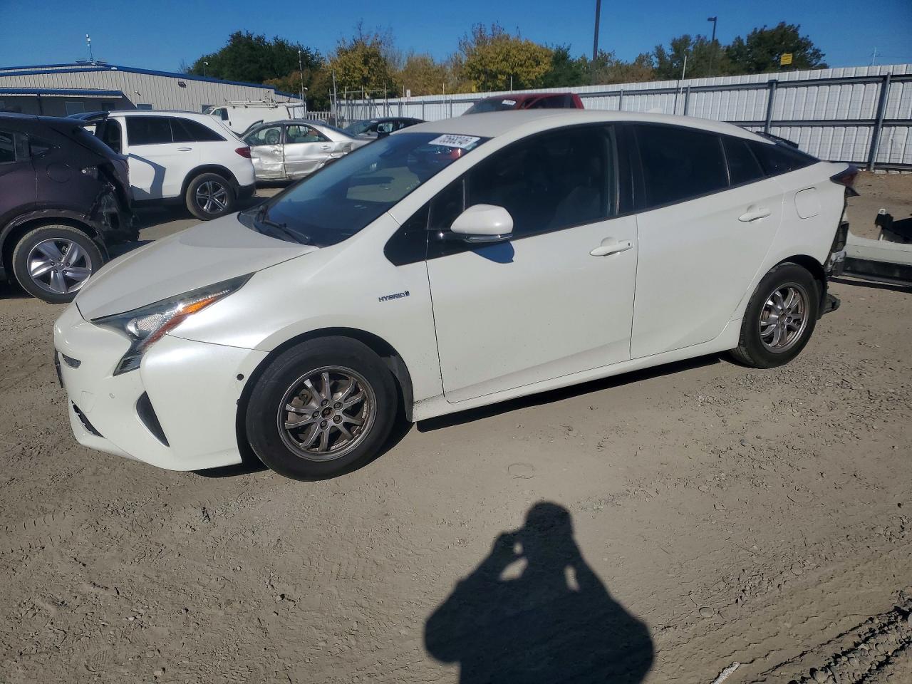 2018 TOYOTA PRIUS TWO | JTDKBRFU6J3599231 | UPCARS