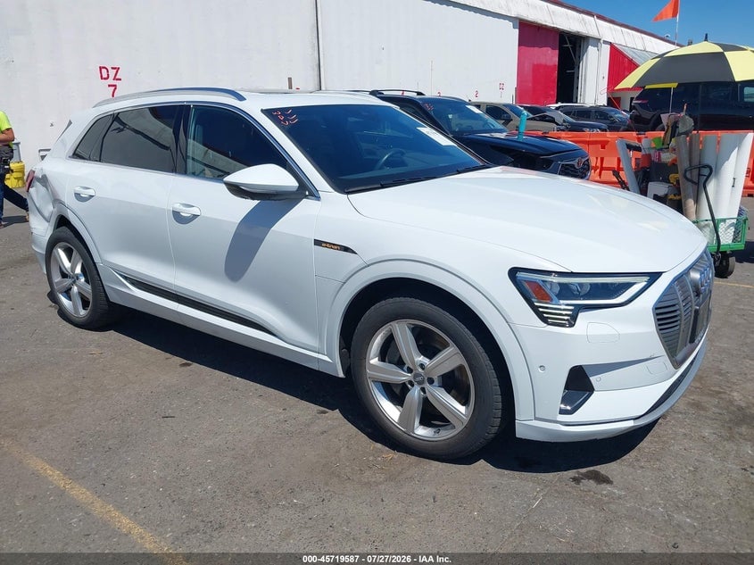 2019 AUDI E-TRON PREMIUM PLUS | WA1LAAGE6KB022765 | UPCARS