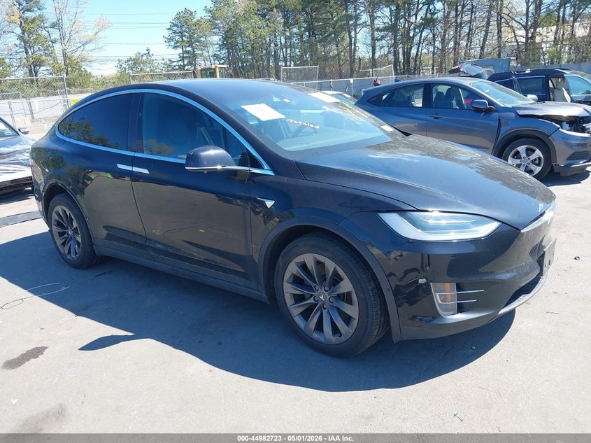 2018 TESLA MODEL X 100D/75D/P100D | 5YJXCBE2XJF109001 | UPCARS