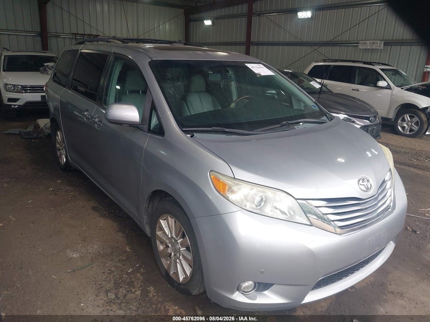 2011 TOYOTA SIENNA LIMITED V6 | 5TDYK3DC6BS065759 | UPCARS
