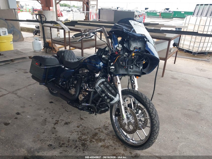 2013 HARLEY-DAVIDSON FLTRX ROAD GLIDE CUSTOM | 1HD1KHM18DB648615 | UPCARS