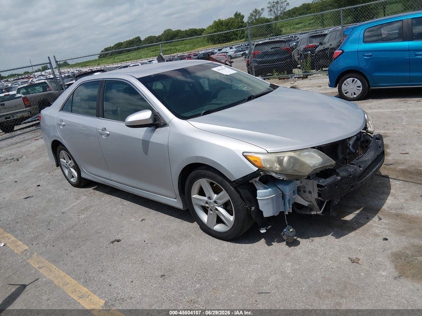 2014 TOYOTA CAMRY SE | 4T1BF1FK3EU331625 | UPCARS