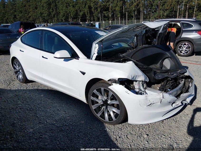 2025 TESLA MODEL 3 LONG RANGE REAR-WHEEL DRIVE/STANDARD REAR-WHEEL DRIVE | 5YJ3E1EA9SF048364 | UPCARS