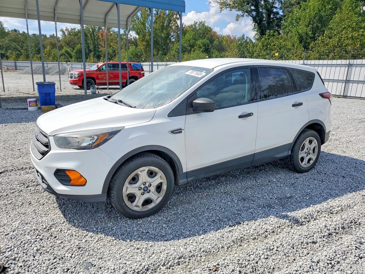 2018 FORD ESCAPE S | 1FMCU0F70JUD38316 | UPCARS