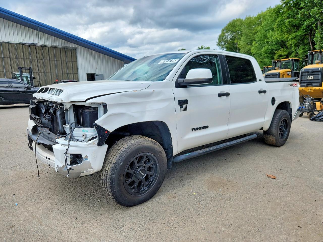 2018 TOYOTA TUNDRA CREWMAX SR5 | 5TFDY5F13JX708226 | UPCARS