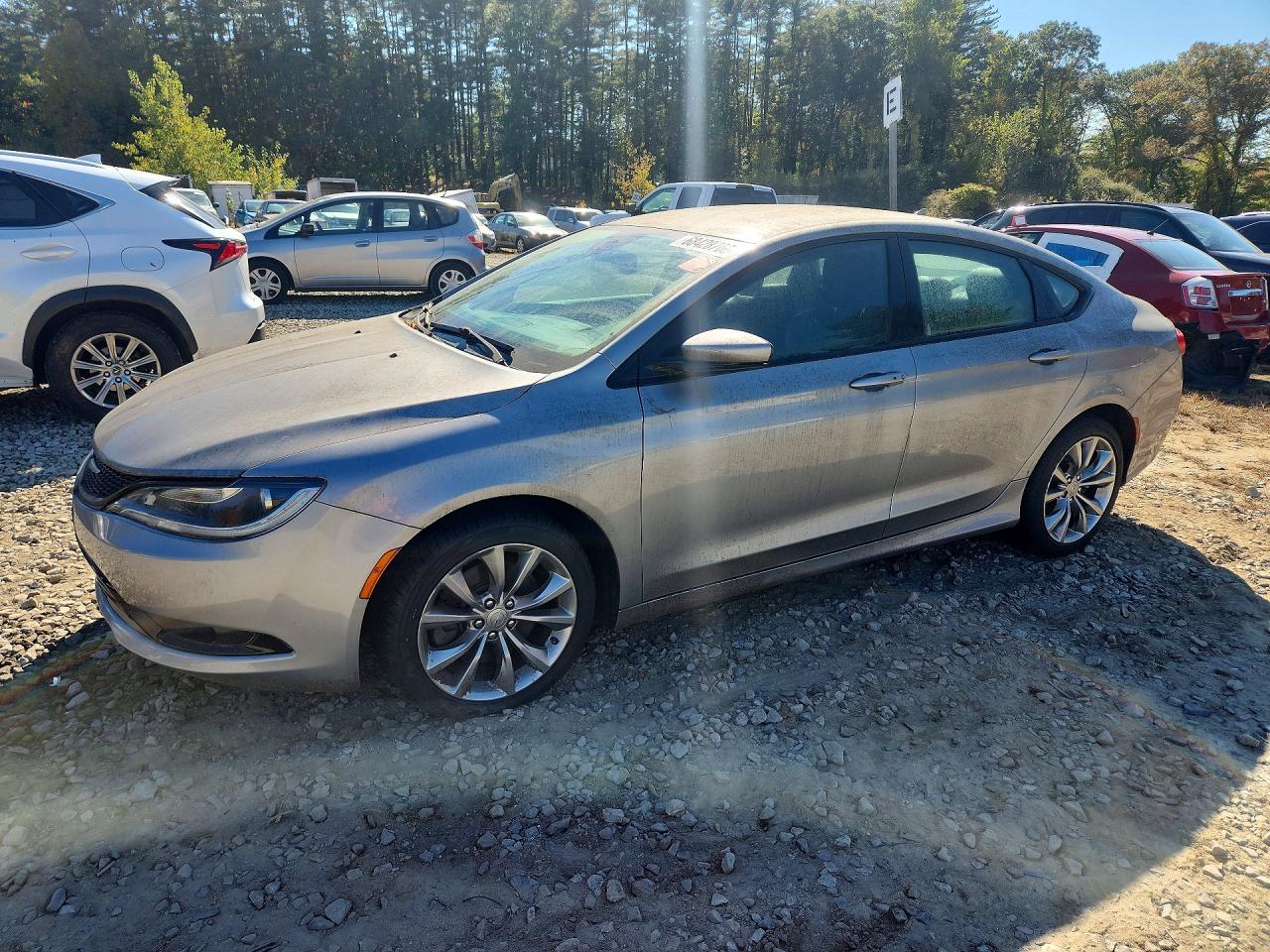 2015 CHRYSLER 200 S | 1C3CCCDG7FN615786 | UPCARS