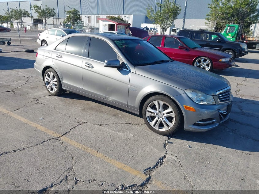 2012 MERCEDES-BENZ C 250 LUXURY | WDDGF4HB8CR220180 | UPCARS