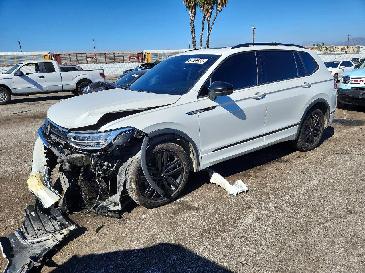 2022 VOLKSWAGEN TIGUAN SE R-LINE BLACK | 3VVCB7AX5NM131393 | UPCARS
