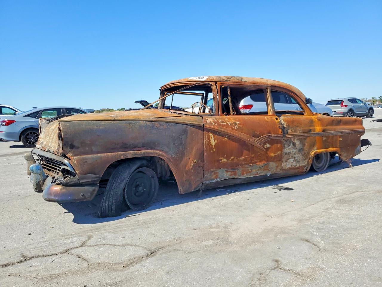 1956 FORD FAIRLANE | M60T180177 | UPCARS
