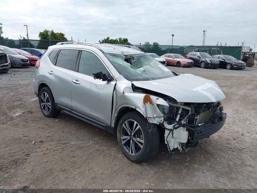 2018 NISSAN ROGUE SL | 5N1AT2MVXJC733245 | UPCARS