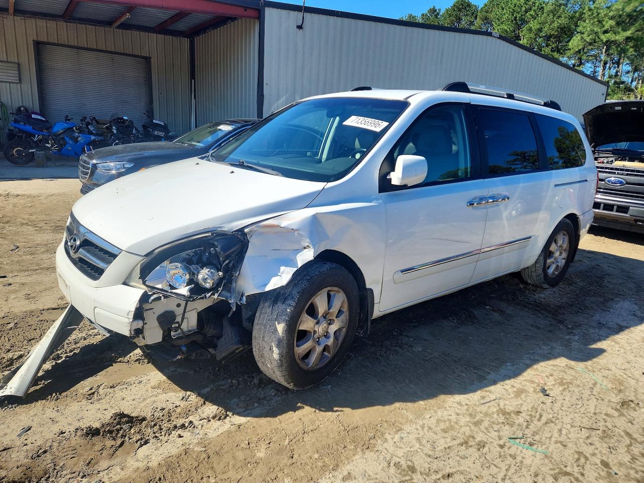 2008 HYUNDAI ENTOURAGE GLS | KNDMC233786047982 | UPCARS
