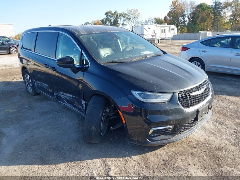 2023 CHRYSLER PACIFICA HYBRID TOURING L | 2C4RC1L7XPR588731 | UPCARS