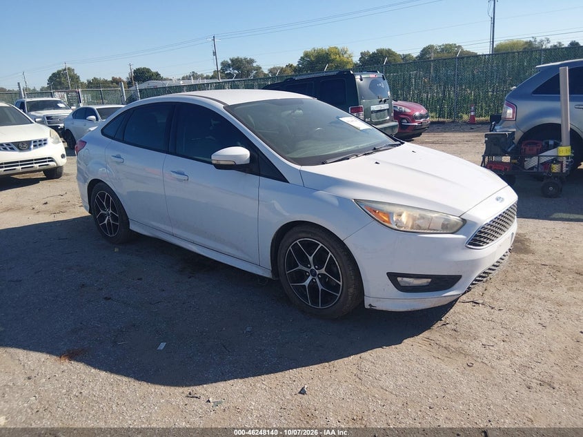 2015 FORD FOCU SE | 1FADP3F28FL313835 | UPCARS