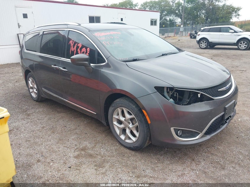 2019 CHRYSLER PACIFICA TOURING L | 2C4RC1BG2KR508266 | UPCARS