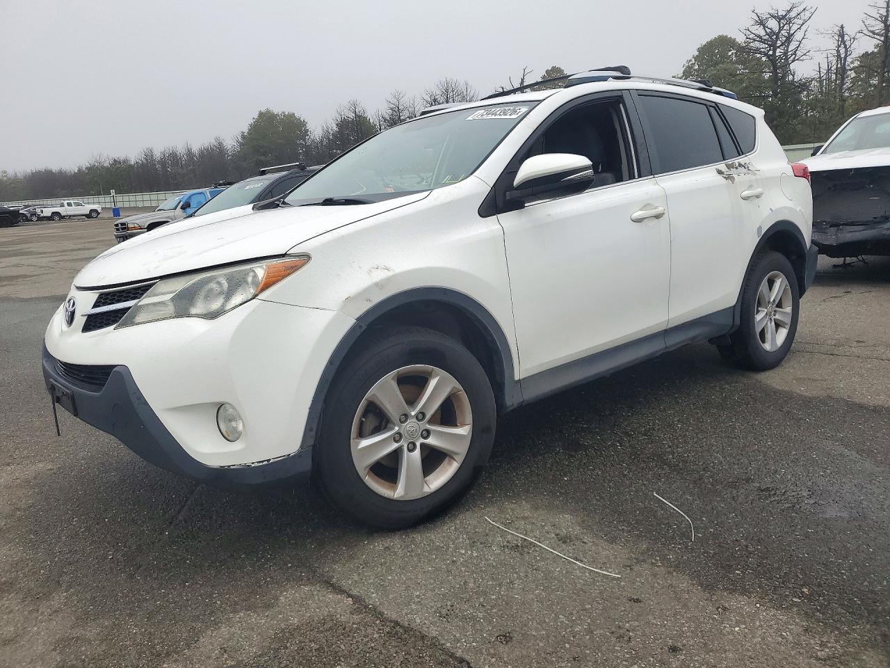 2014 TOYOTA RAV4 XLE | JTMRFREV6EJ003680 | UPCARS