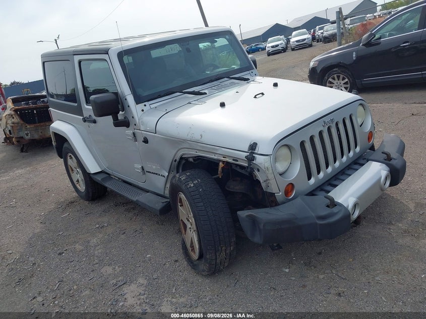 2011 JEEP WRANGLER SAHARA | 1J4AA5D1XBL585814 | UPCARS