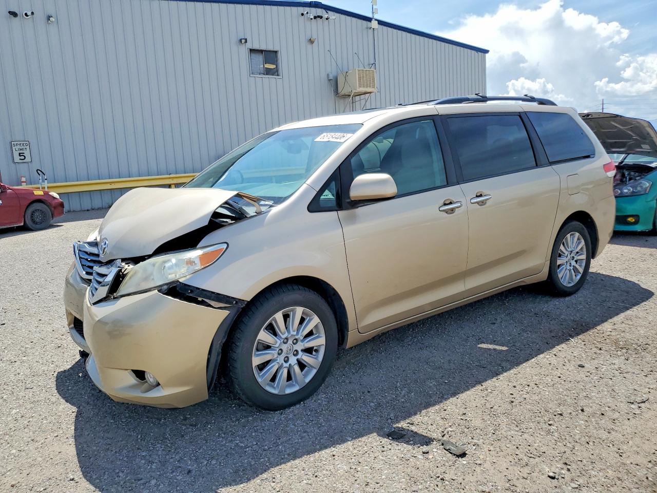 2014 TOYOTA SIENNA XLE 7-PASSENGER | 5TDDK3DCXES093518 | UPCARS