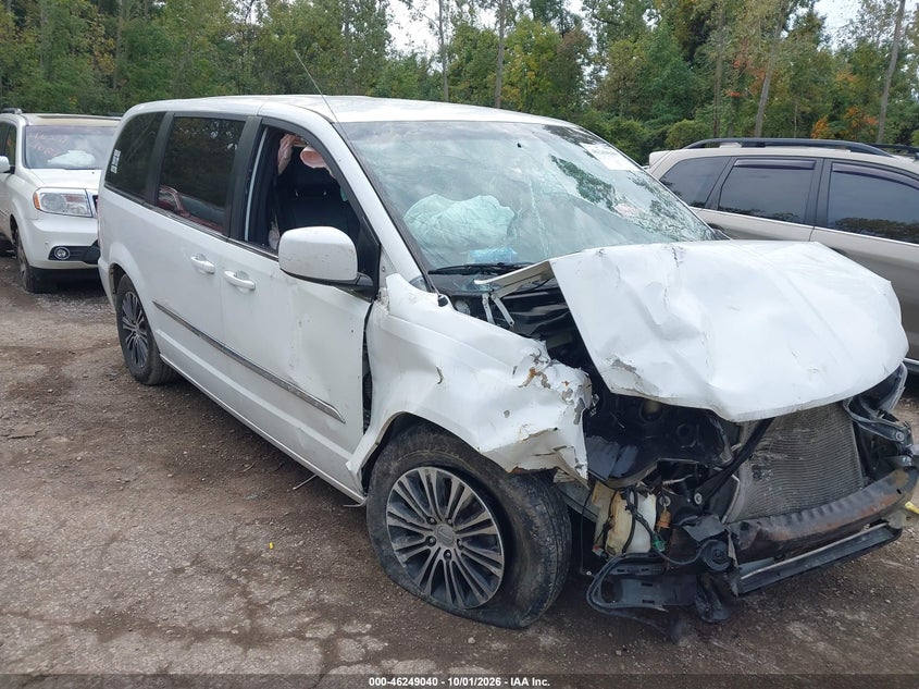 2014 CHRYSLER TOWN & COUNTRY S | 2C4RC1HG5ER286074 | UPCARS
