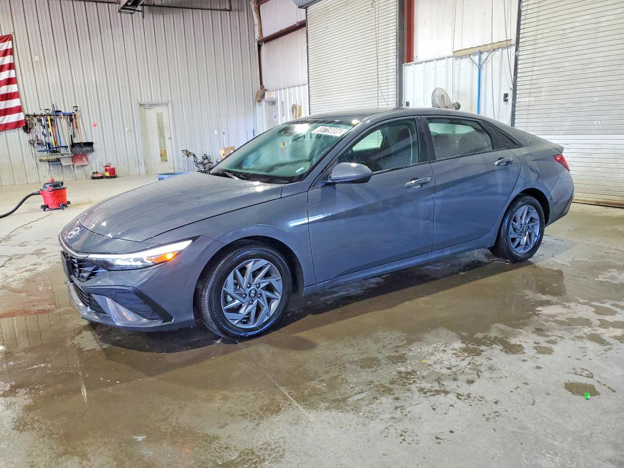 2025 HYUNDAI ELANTRA BLUE | KMHLM4DJ2SU173862 | UPCARS