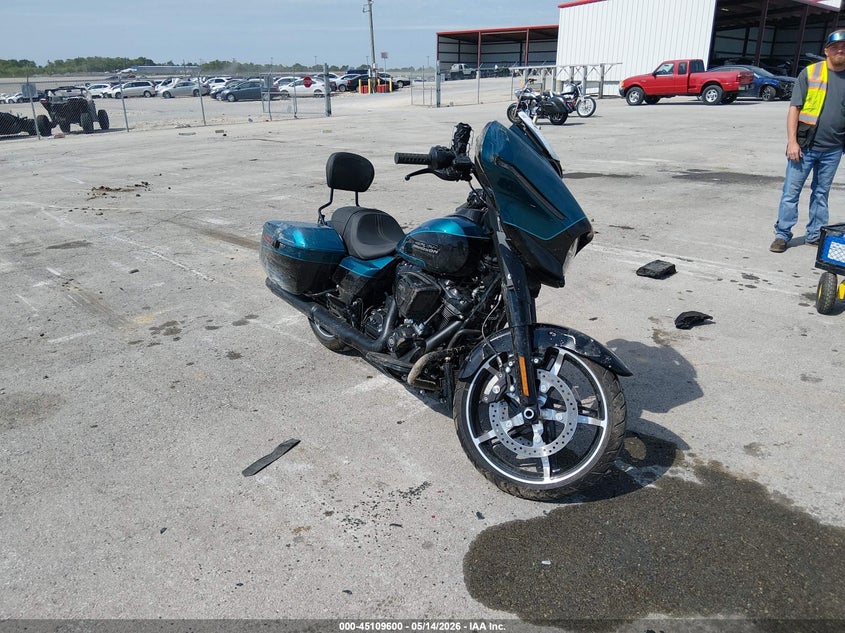 2026 HARLEY-DAVIDSON FLHX | 1HD1KB716TB602370 | UPCARS