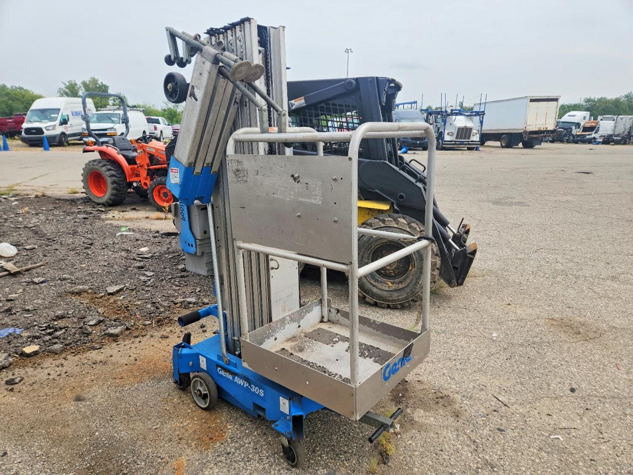 2010 GENE CONSTRUCTI GENIE AWP-30S SCISSOR LIFT | AWP1067352 | UPCARS