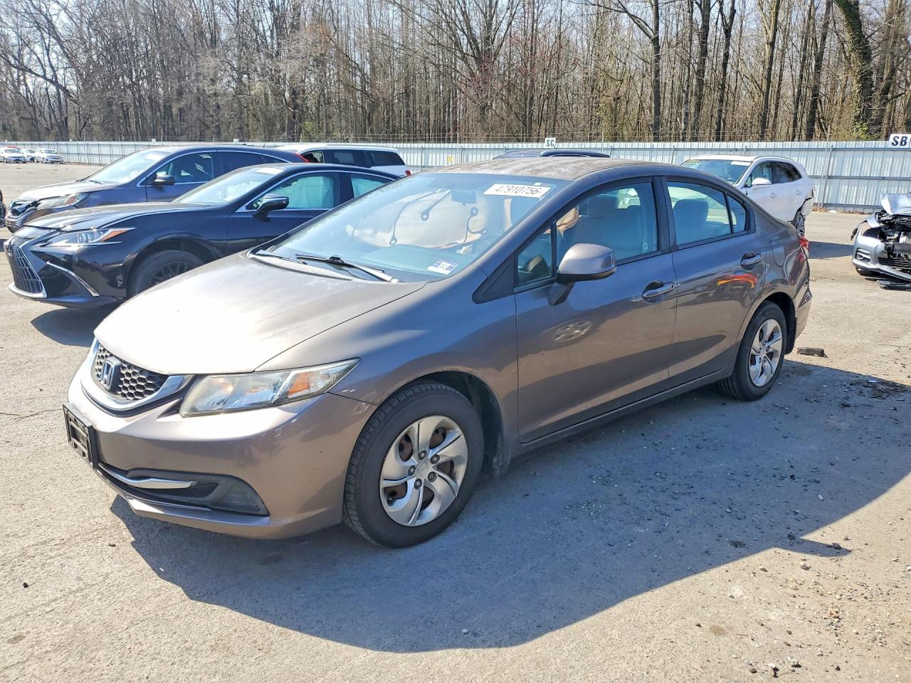2013 HONDA CIVIC LX | 2HGFB2F58DH574593 | UPCARS