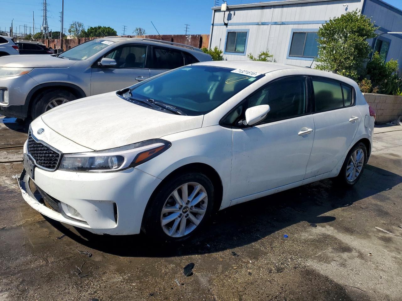 2017 KIA FORTE LX | KNAFK5A85H5690975 | UPCARS