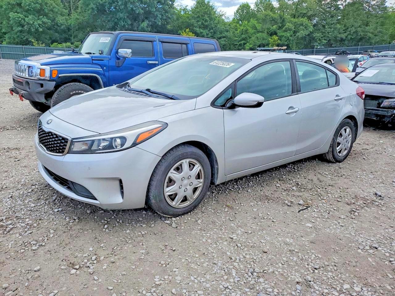 2018 KIA FORTE LX | 3KPFK4A72JE200183 | UPCARS