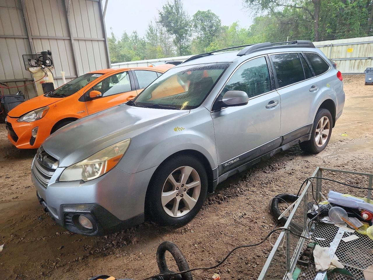 2013 SUBARU OUTBACK 2.5I PREMIUM | 4S4BRCBCXD1282957 | UPCARS