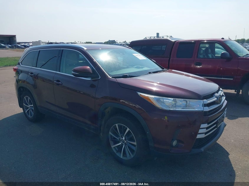 2019 TOYOTA HIGHLANDER XLE | 5TDJZRFH7KS702988 | UPCARS