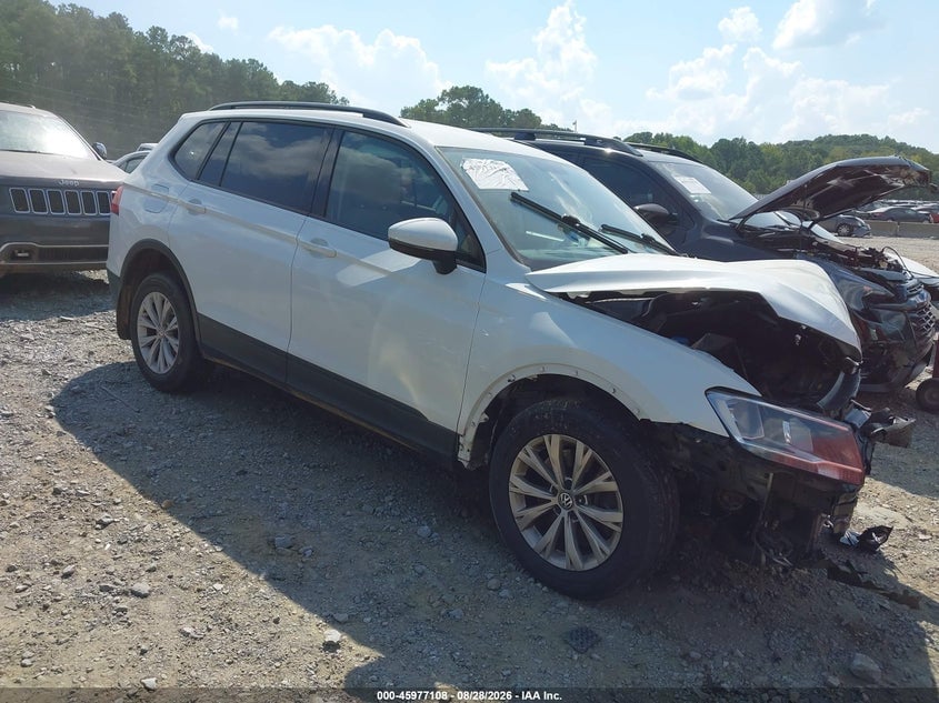 2018 VOLKSWAGEN TIGUAN 2.0T S | 3VV1B7AX1JM083814 | UPCARS