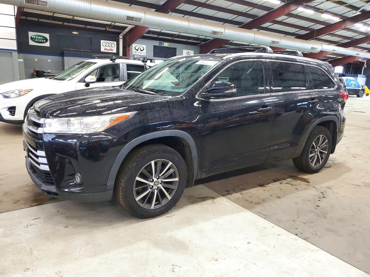 2018 TOYOTA HIGHLANDER XLE | 5TDJZRFH2JS547118 | UPCARS