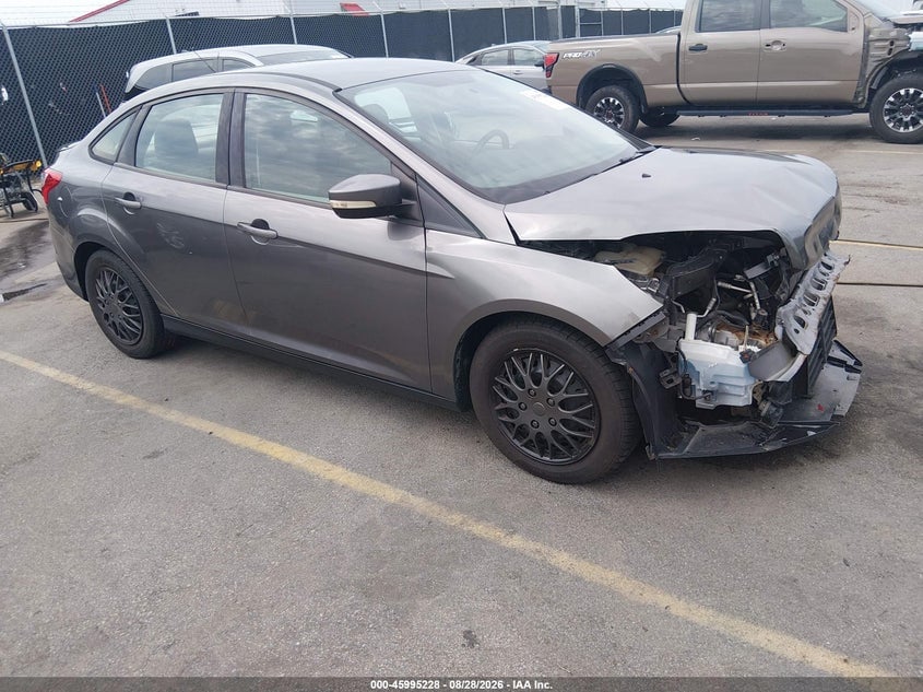 2014 FORD FOCU SE | 1FADP3F22EL356596 | UPCARS