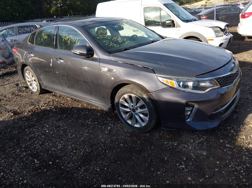 2018 KIA OPTIMA S | 5XXGT4L3XJG242975 | UPCARS