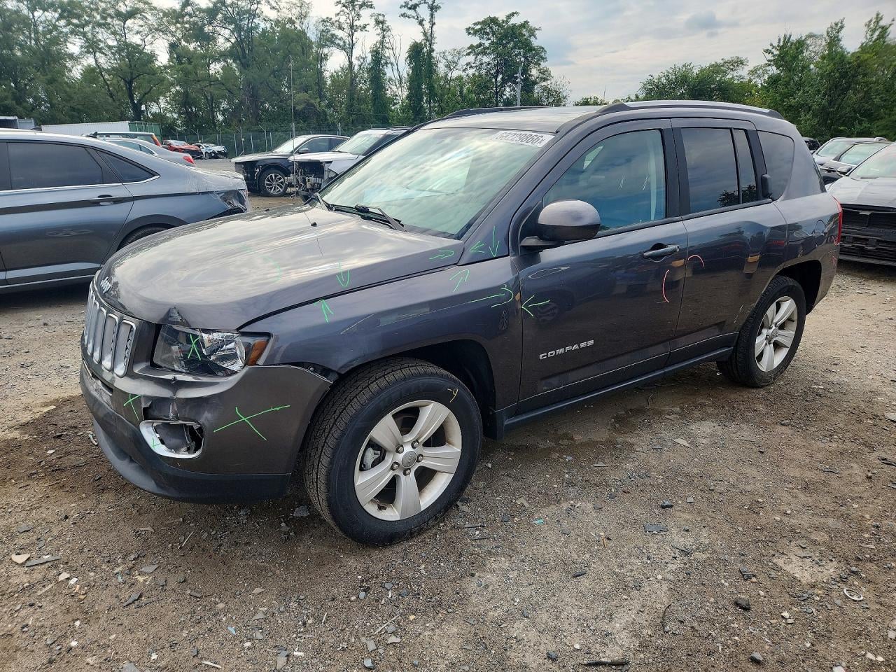 2015 JEEP COMPASS LATITUDE | 1C4NJDEB1FD366412 | UPCARS