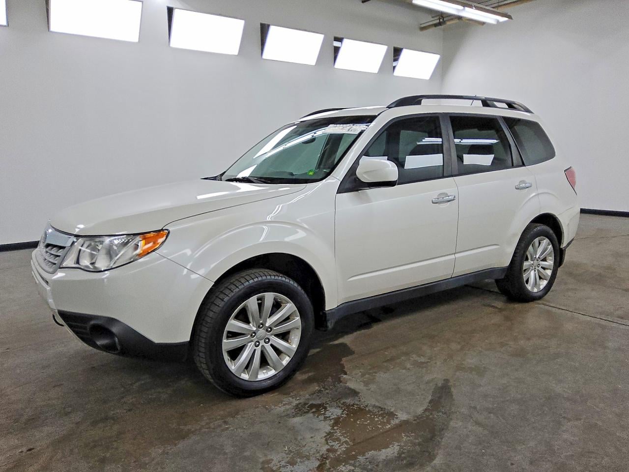 2013 SUBARU FORESTER LIMITED | JF2SHAFC5DH432567 | UPCARS